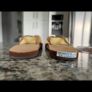 BRAND NEW NEVER WORN RAINBOW SANDLES